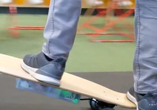 Electric vs Manual Skateboard: What You Need to Know